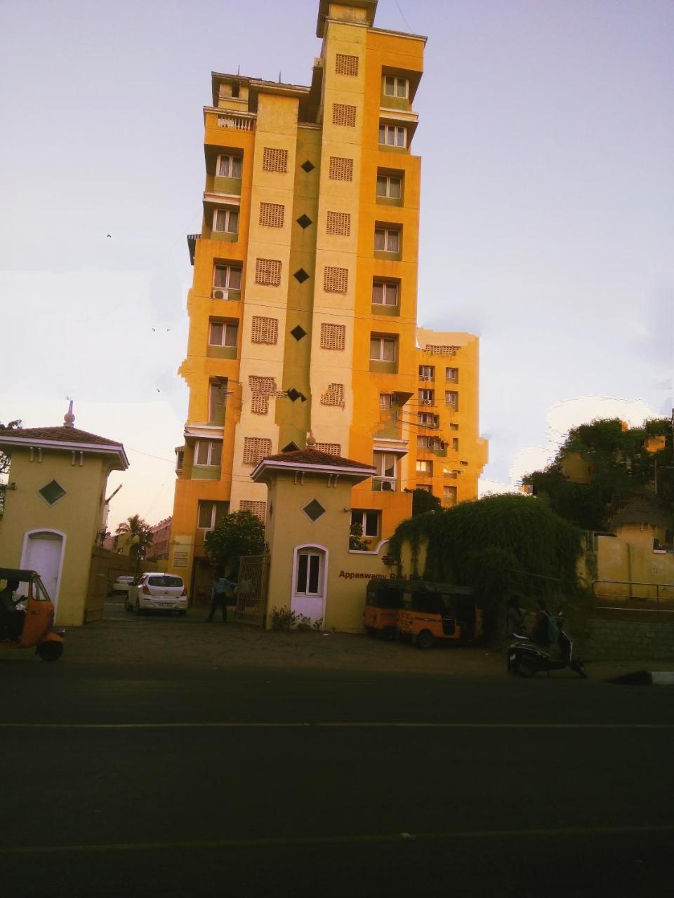 Beach Penthouse, Chennai Bed & Breakfast Bagian luar foto